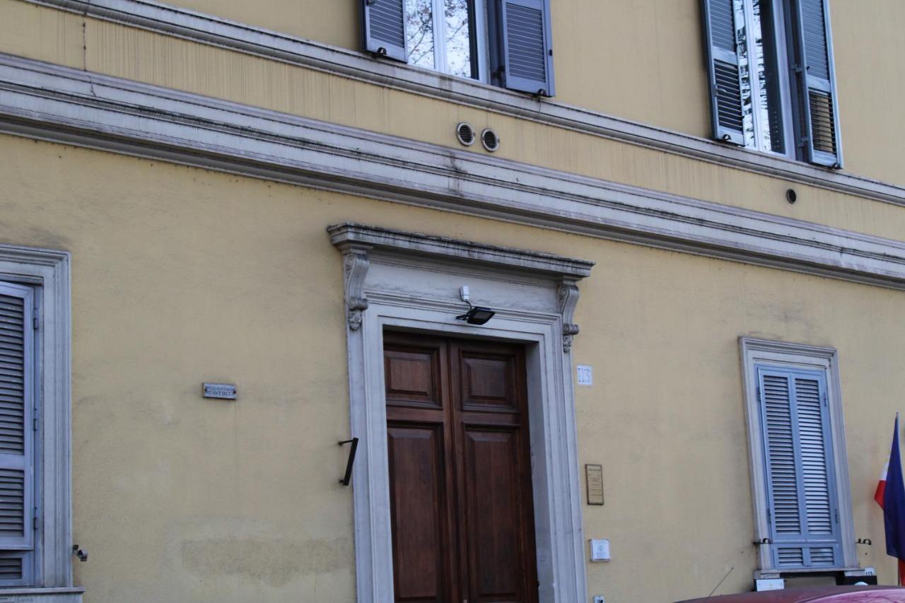 Casa Claudia Giulio Cesare Hotel Rome Exterior photo